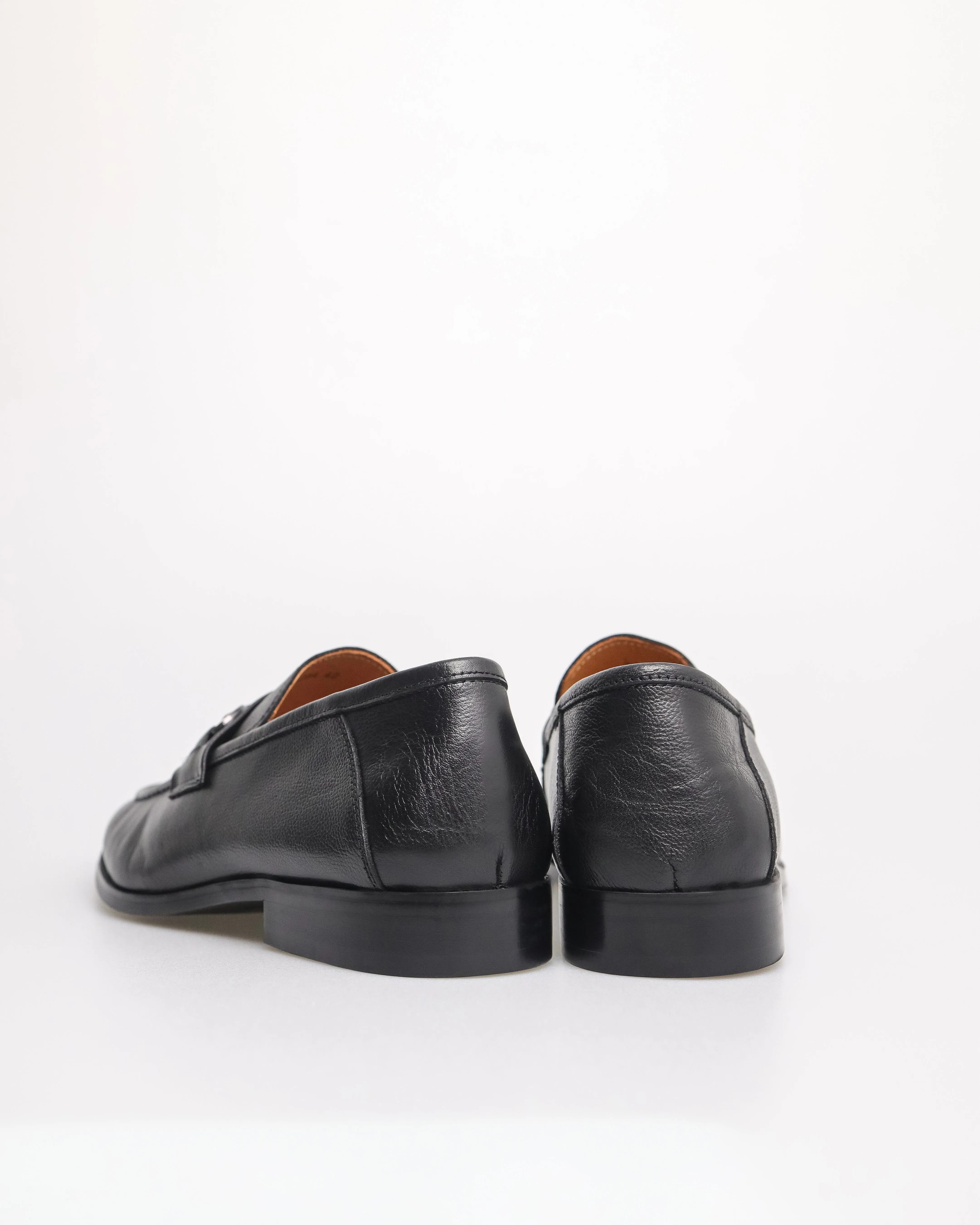 Tomaz F284 Formal Buckle Loafers