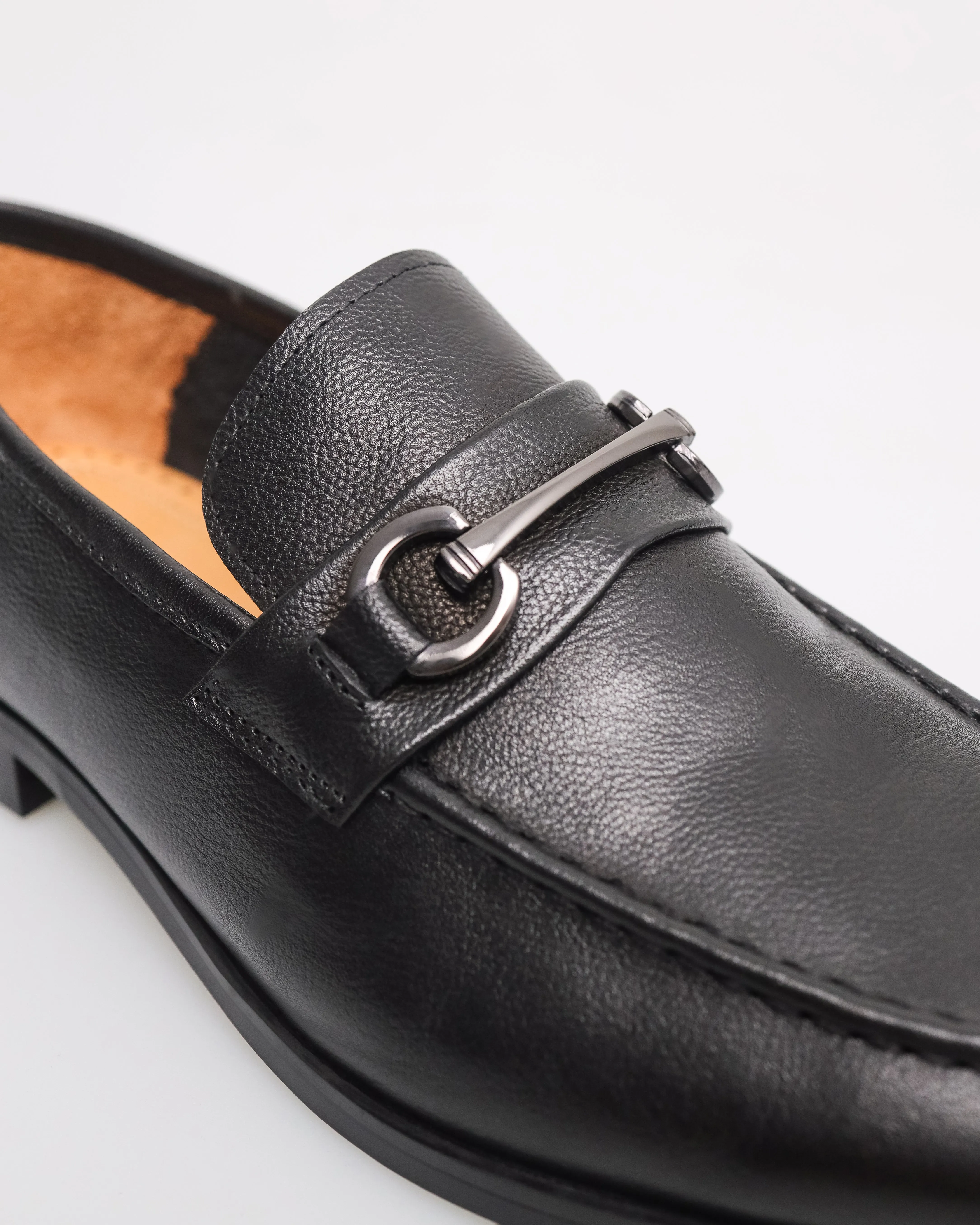 Tomaz F284 Formal Buckle Loafers